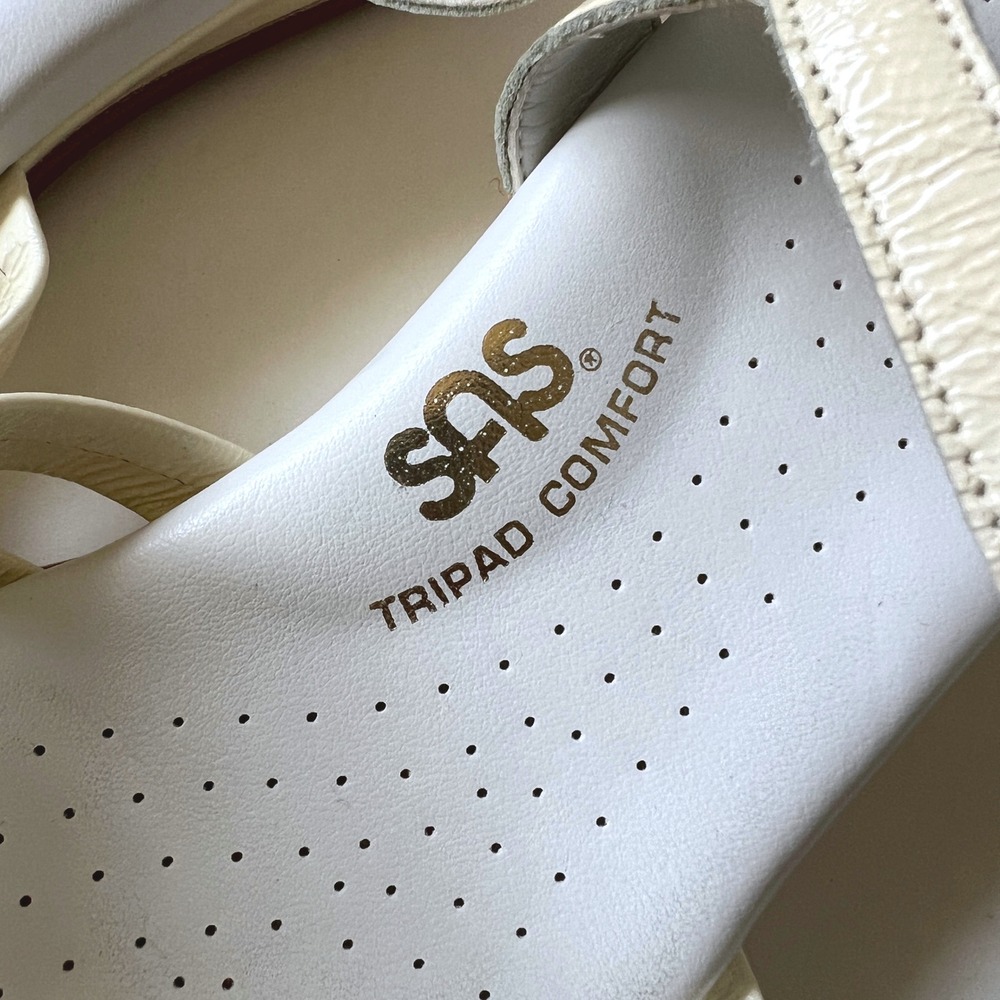 SAS Ivory Patent Leather Comfort Sandals Wedge Slingback Shoes 7W - Picture 3 of 9